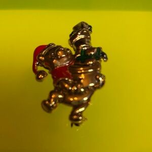 Disney Gold Textured Brooch